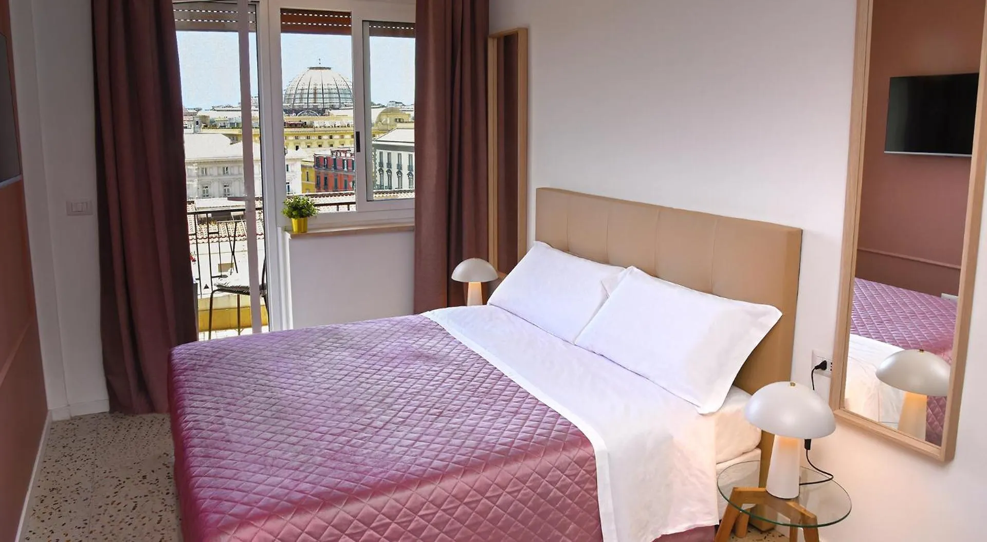Incoming Municipio Hotel Naples 0*,  Italy
