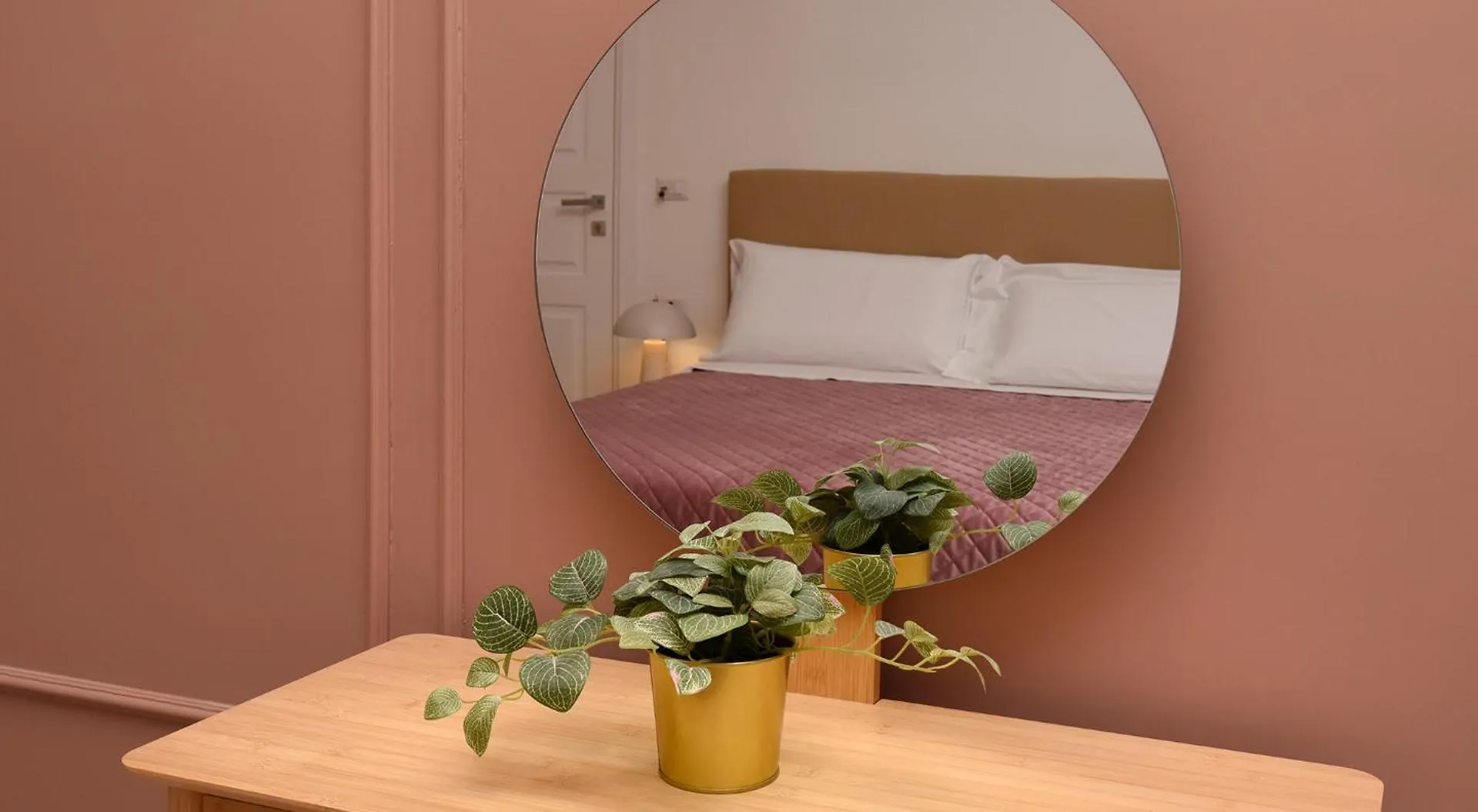 Incoming Municipio Hotel Naples Guest house