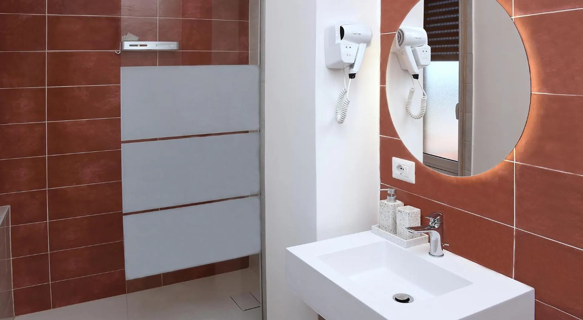 Incoming Municipio Hotel Naples
