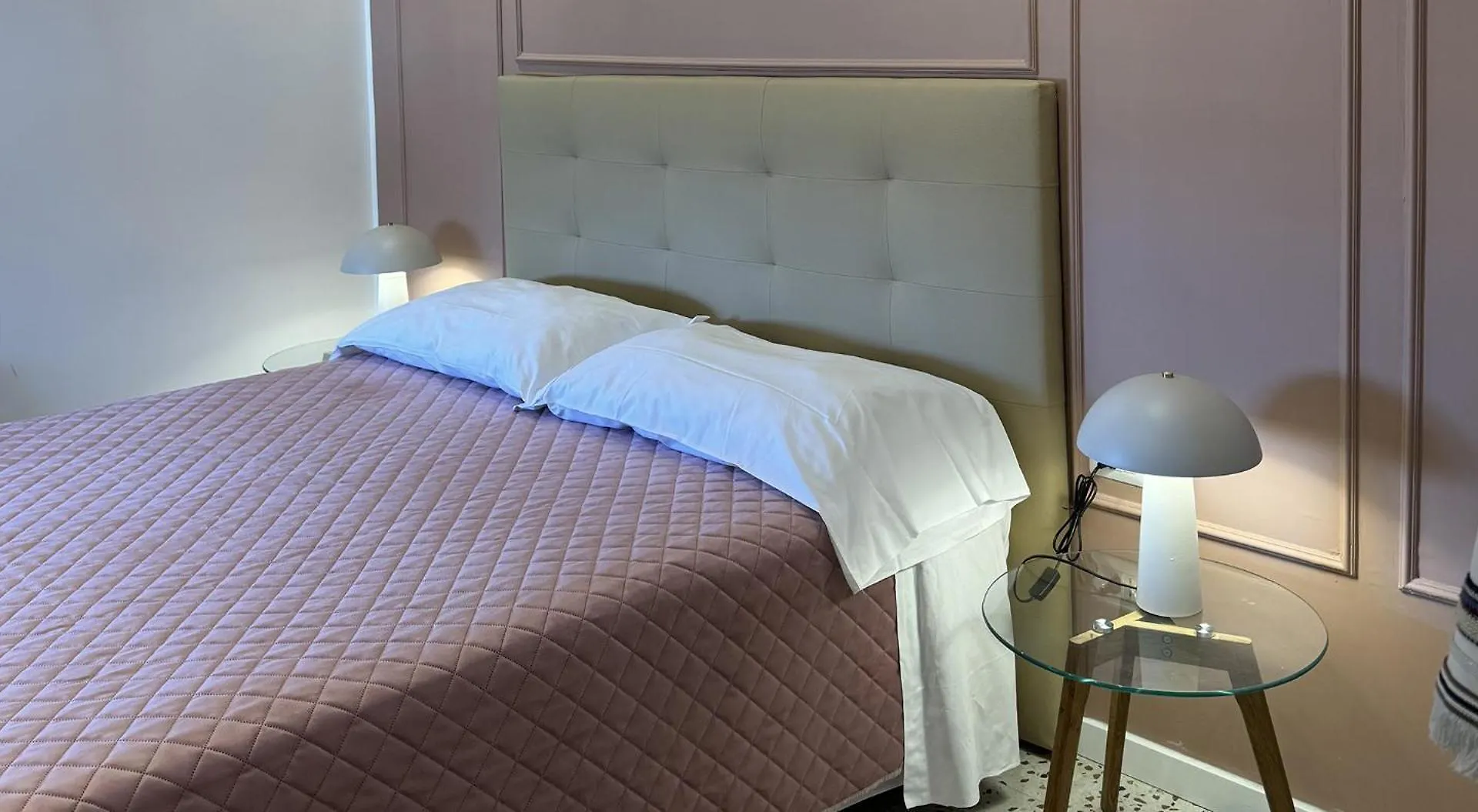 Incoming Municipio Hotel Naples Guest house